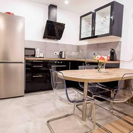 Апартаменты La Cour Du Faubourg 2