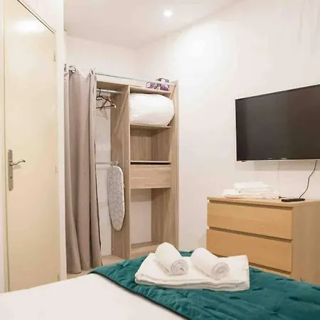 Апартаменты La Cour Du Faubourg 2 *