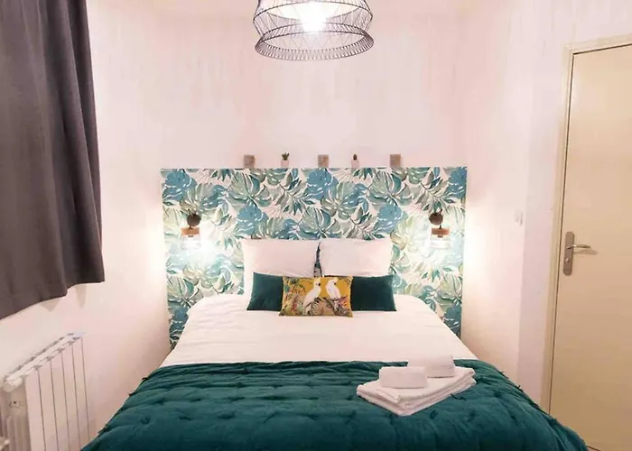 La Cour Du Faubourg 2 Strasburg